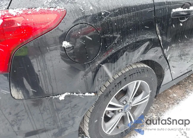 1FADP3F21EL368853: 41250559