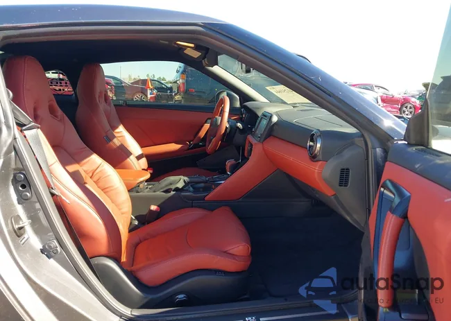 JN1AR5BF9RM220402: 41251644