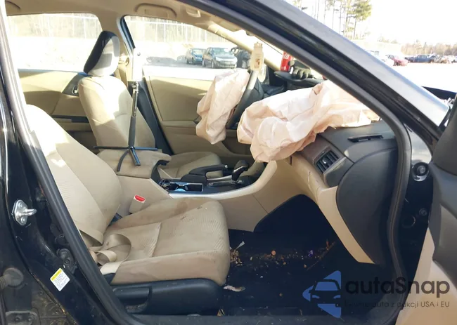 1HGCR2F37FA225424: 41261487