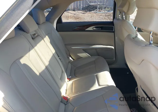 3LN6L2J94GR611830: 41264148