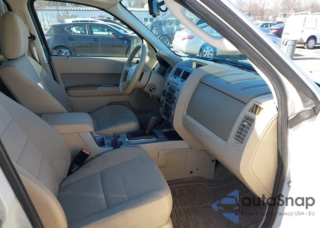 1FMCU0D77AKD38652: 41264448