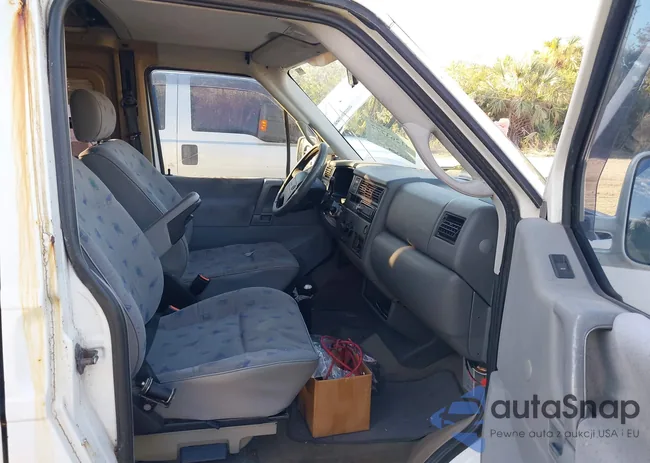 WV2EH8705VH077041: 41263777