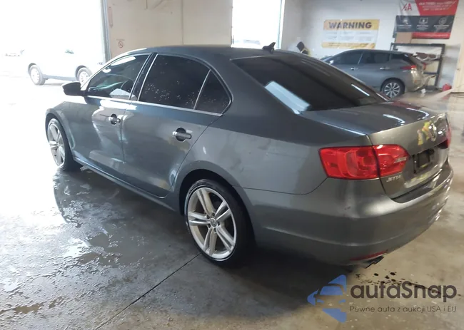 3VWLL7AJXDM382168: 41265978