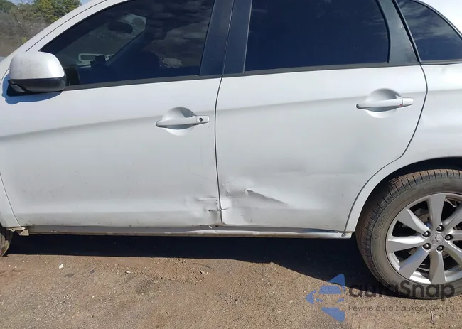 4A4AP3AUXFE048967: 41268191