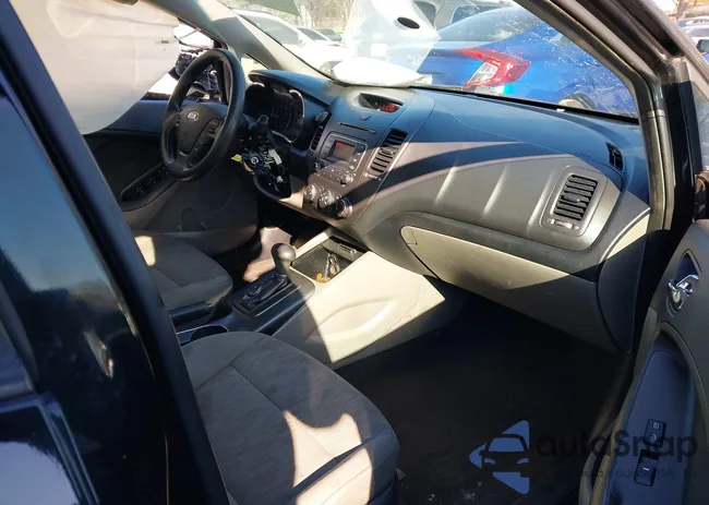 KNAFK4A68F5327088: 41272183