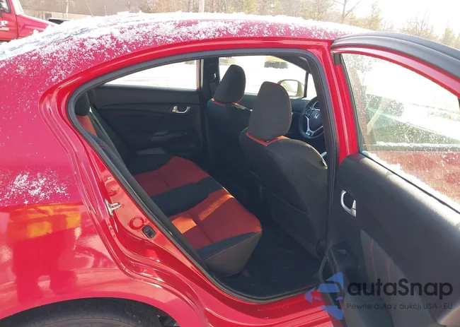 2HGFB6E57EH705801: 41272372