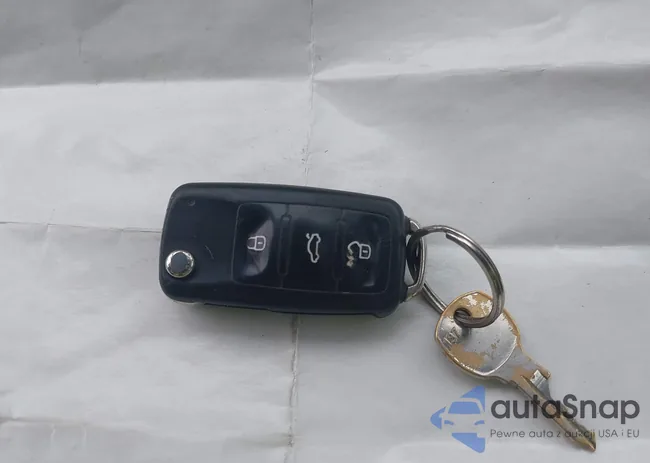 3VW2K7AJXDM247321: 41273997