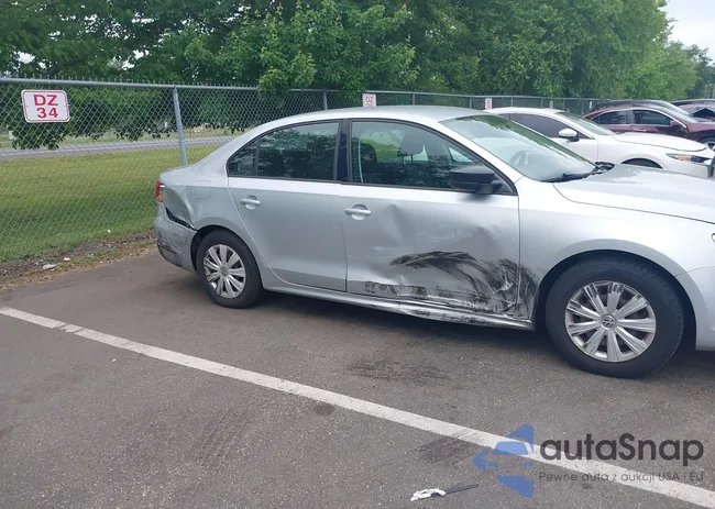 3VW2K7AJXDM247321: 41273997