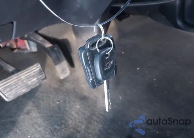 1GCVKREC3HZ256812: 41284435