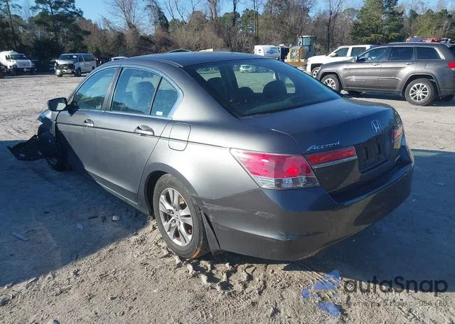 1HGCP2F67CA110852: 41285865