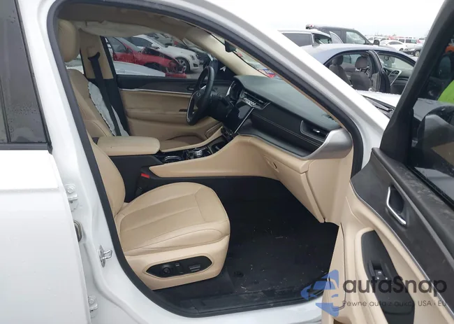 1C4RJKBG0M8202547: 41293134