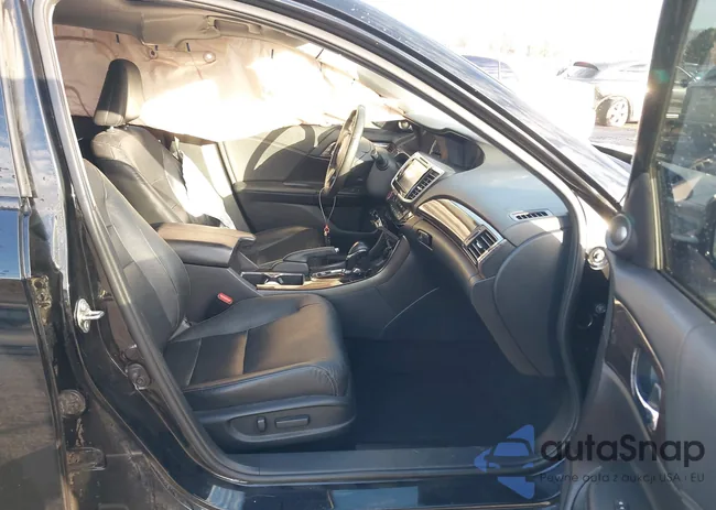 1HGCR3F97HA026290: 41293291