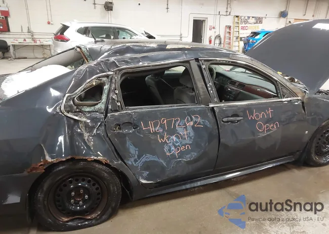 2G1WB57N491131185: 41297262