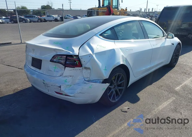 5YJ3E1EB0KF494721: 41298277