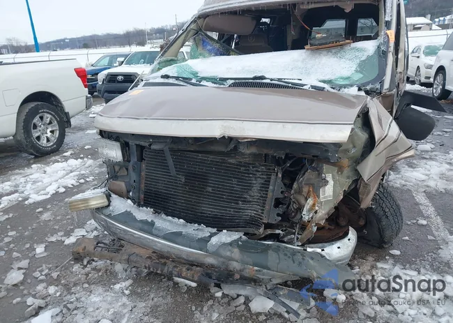 1GBFG15R3W1069808: 41300522