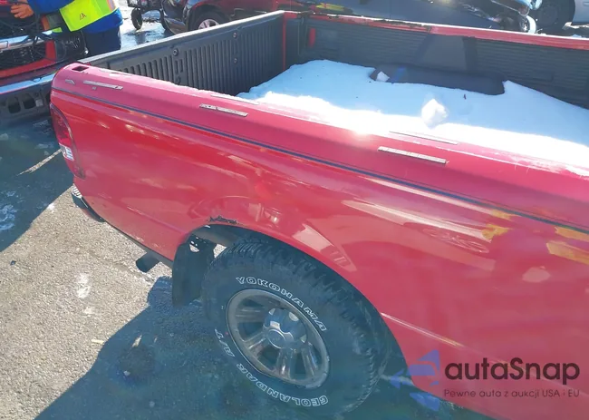 1FTYR44U57PA44994: 41300645