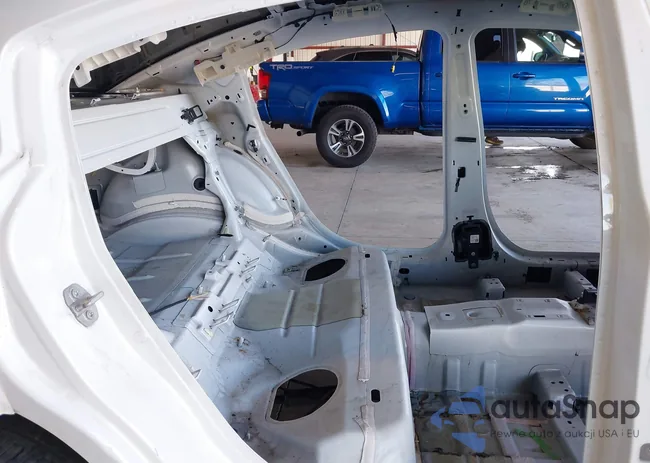 2C3CDXGJ3KH647049: 41302540