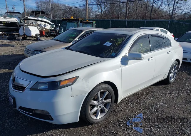 19UUA8F22CA006131: 41301648