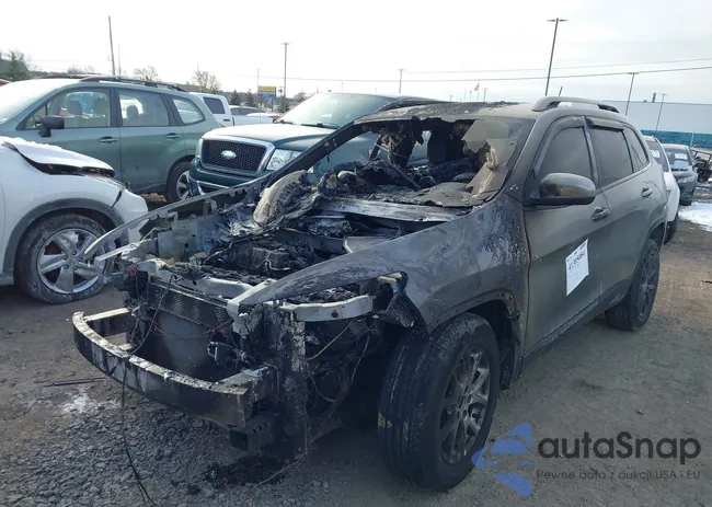 1C4PJMCB8FW645615: 41305084