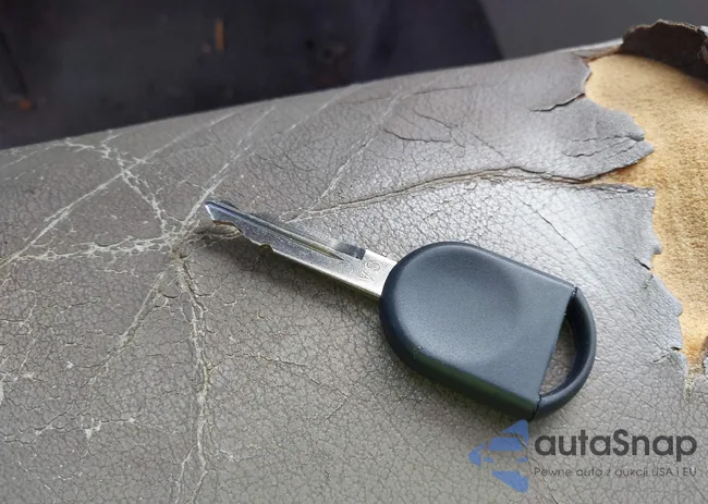 1FMPU17L84LA09988: 41308288