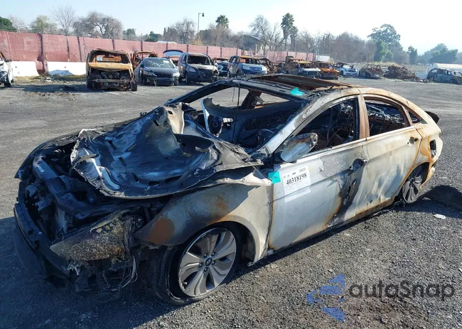 KMHEC4A40DA076268: 41310172