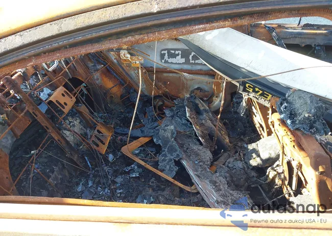 KMHEC4A40DA076268: 41310172