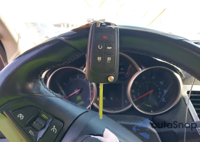 1G1PC5SB9E7353636: 41310506