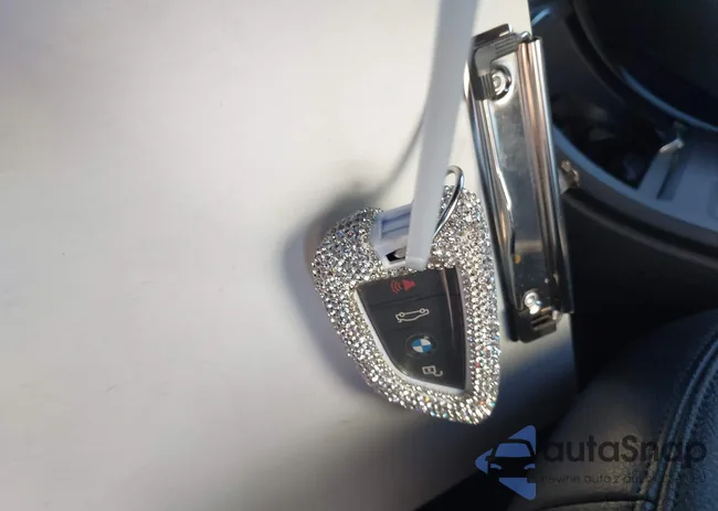 WBXHU7C30H5H33210: 41310522