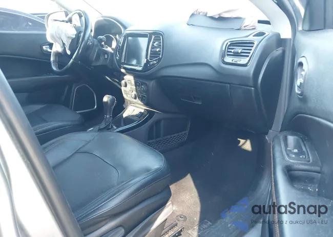 3C4NJCCB3MT511597: 41311328