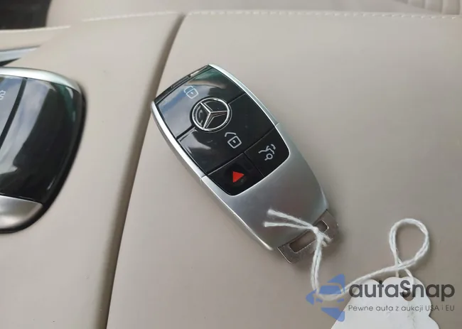 WDDUG8DB3KA433869: 41312338