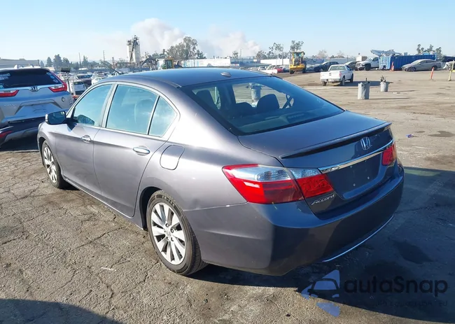 1HGCR2F89FA107578: 41313470