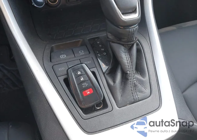 2T3C1RFV6MW168809: 41313879