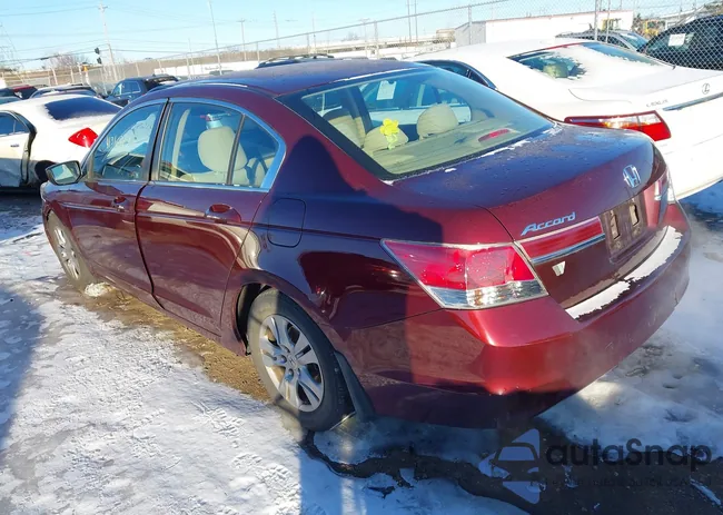 1HGCP2F43BA133686: 41316879