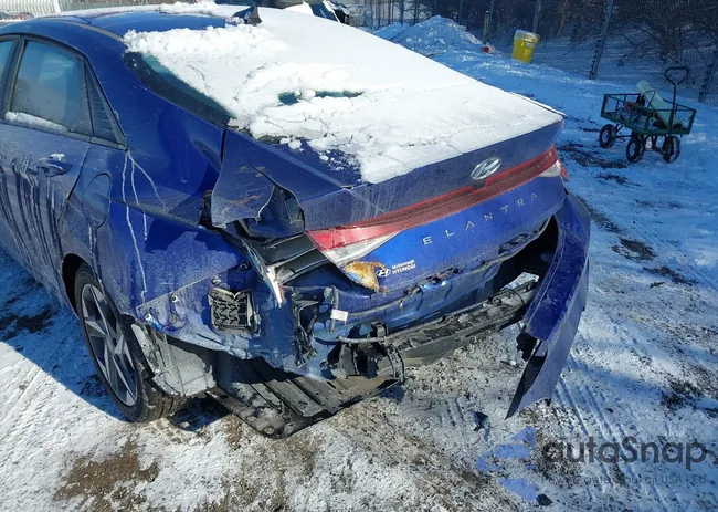 KMHLS4AG1PU615407: 41317781