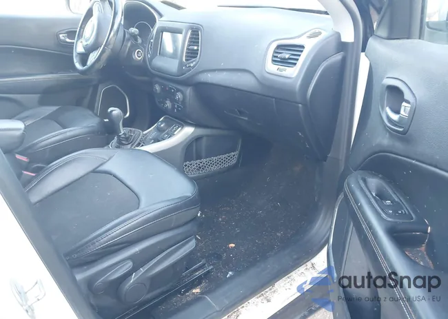 3C4NJDBB4KT714079: 41317866