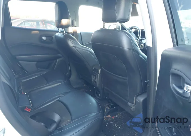 3C4NJDBB4KT714079: 41317866