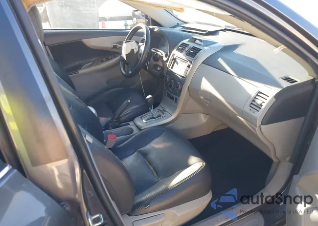 2T1BU4EE2DC004524: 41319564