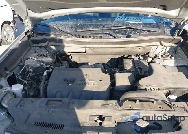 JA4AD3A30JZ010327: 41320416