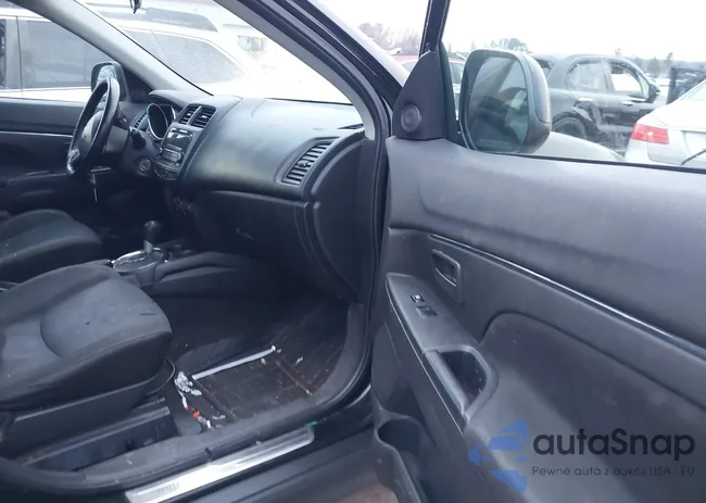 4A4AR3AW5FE037516: 41321286