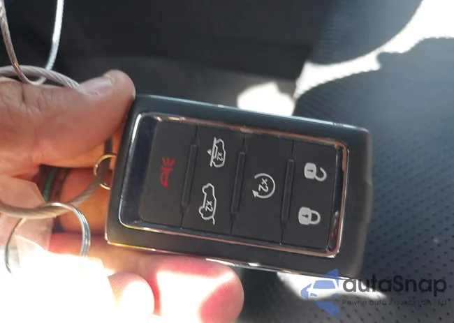 1C4SJSGP4RS186356: 41320820