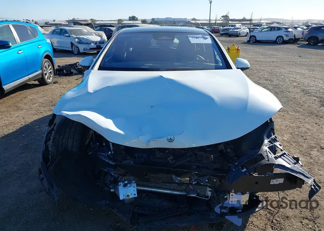 W1KEG1CBXPF013632: 41322973