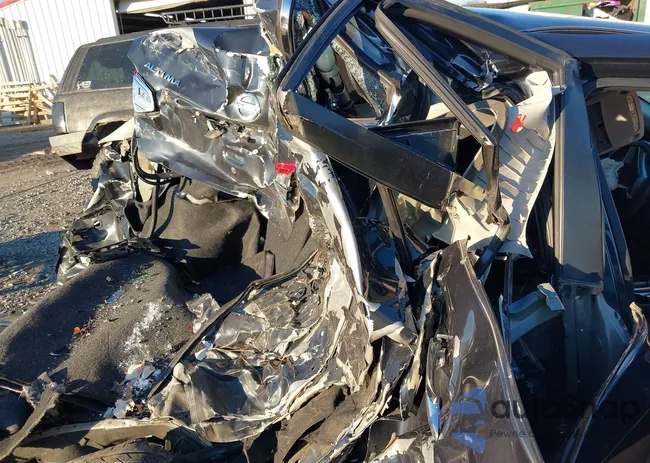 1N4AL3AP4HC493156: 41324246