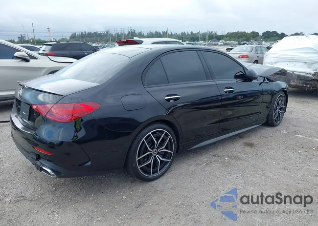 W1KAF4GBXRR231973: 41324526