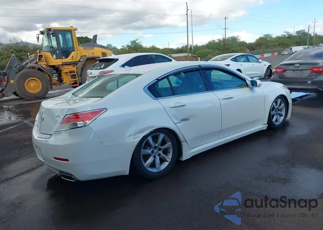 19UUA8F2XCA012520: 41325543