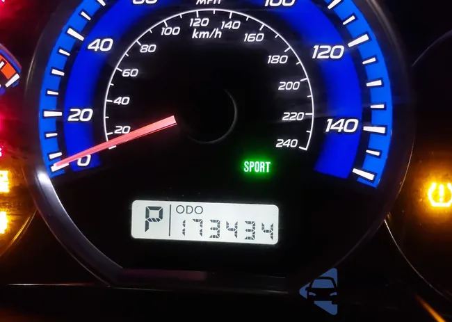 JF2SH63699H725312: 41325986