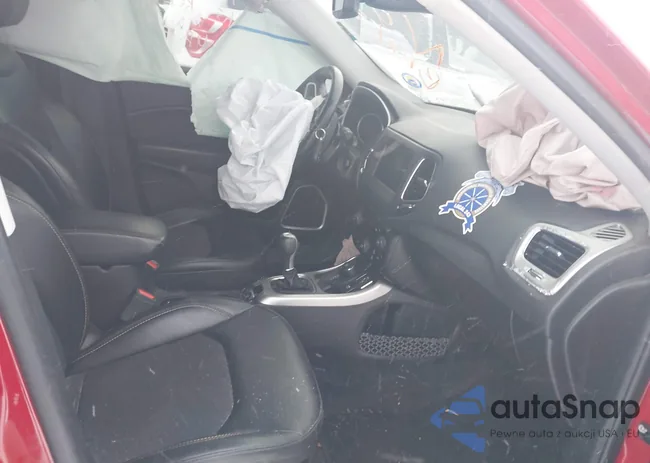 3C4NJDBB7KT641452: 41327000