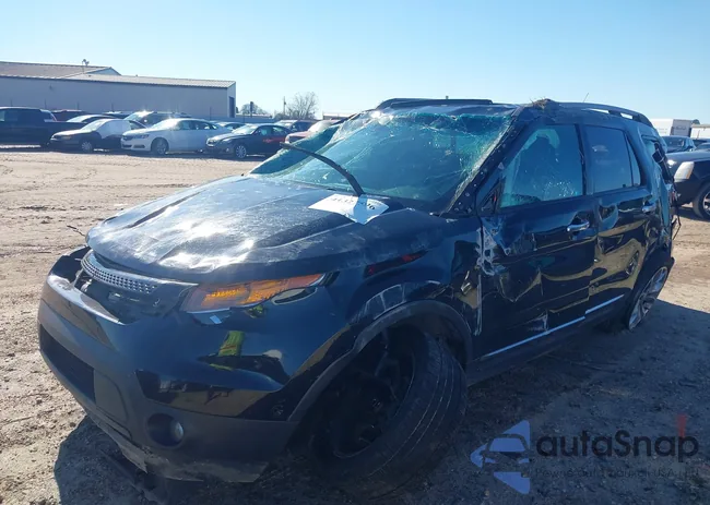 1FMHK8F88CGA23462: 41327596