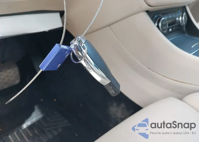 WDDSJ4EB4JN637135: 41332354