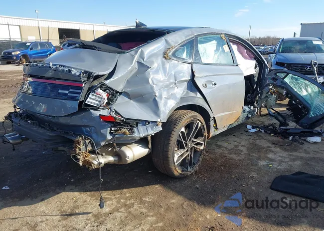 KMHL54JC2RA352420: 41331640