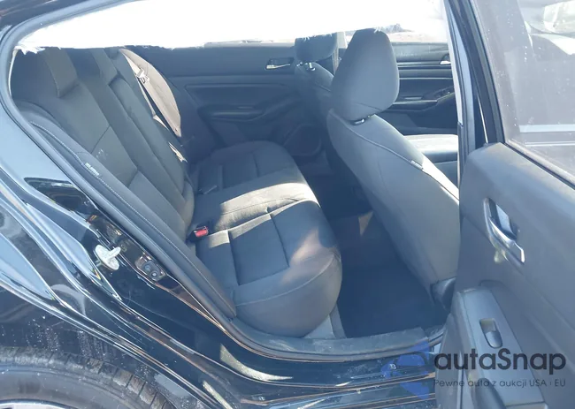 1N4BL4BVXMN363131: 41333336